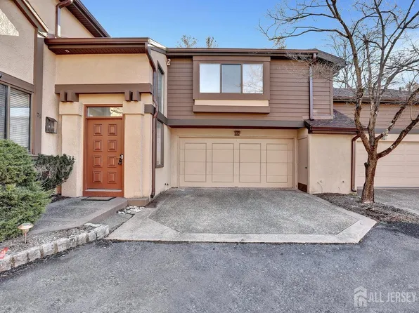 71 Sayre Dr, Princeton, NJ 08540