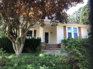 152 Rhodes Ave, Woonsocket, RI 02895