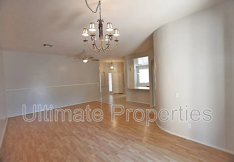 6331 W Pontiac Dr — Photo 9