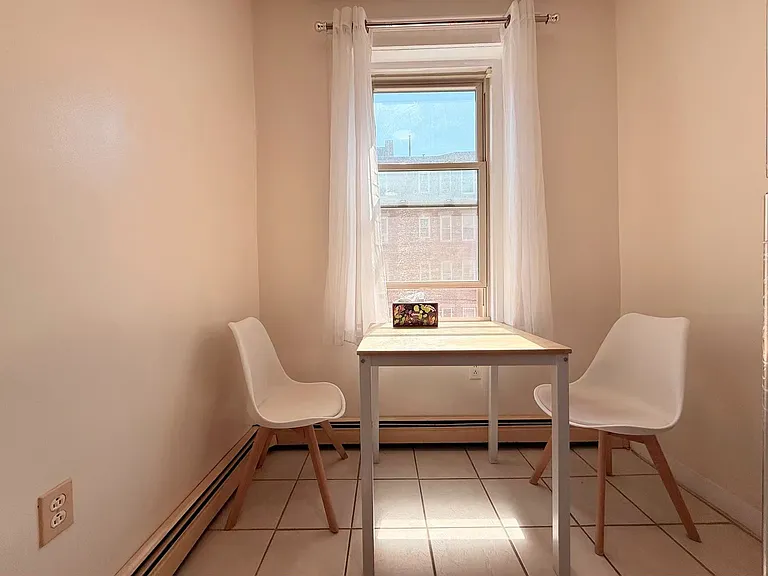 8 Ransom Rd #8R — Photo 5