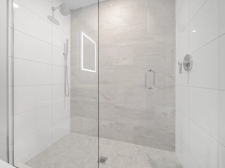 932 Broadway #305 — Photo 8