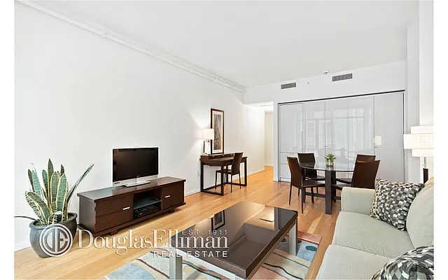 Sold by Douglas Elliman | media 3