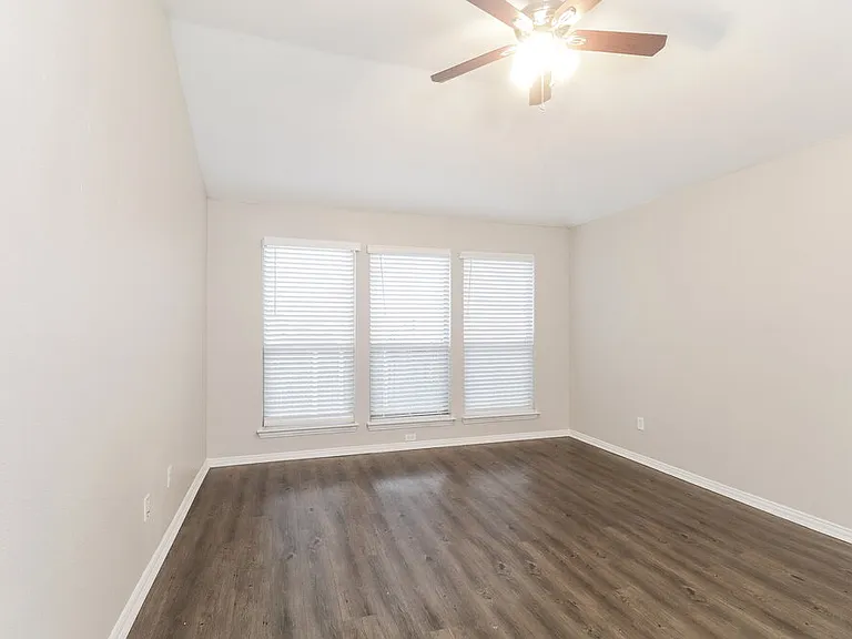 9308 Cynthia Ct — Photo 14