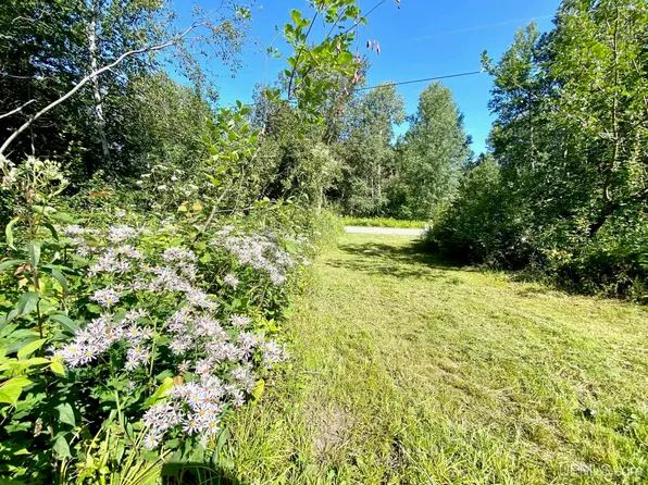 147 Grimes Rd, Negaunee, MI 49866
