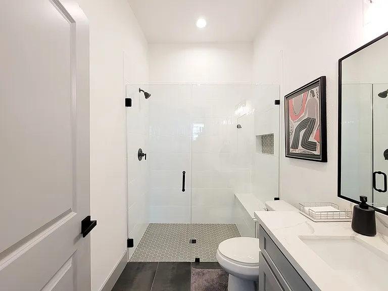 6520 Couch St — Photo 18