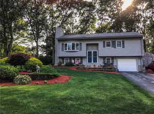 12 Driftwood Dr, Coventry, RI 02816