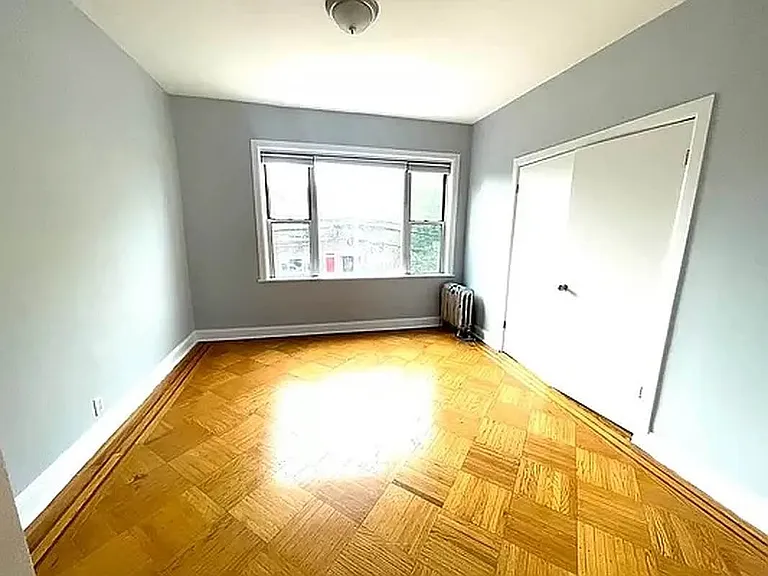 2348 28th St #2 — Photo 7