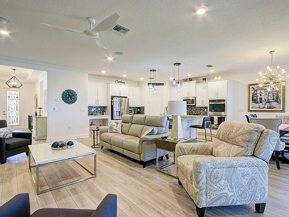 5th image of 10239 SW Coral Tree Circle SW
