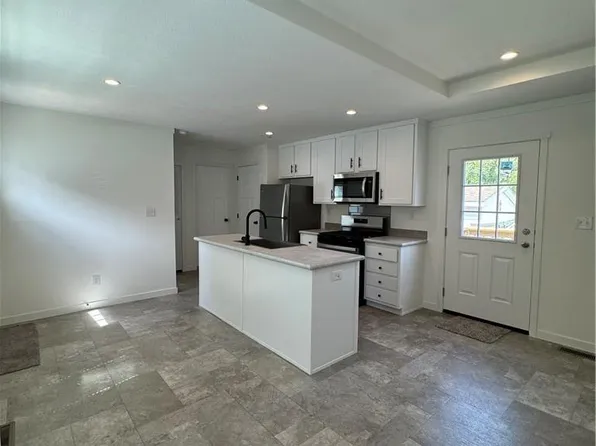 2 Palisades Park Drive, Pomona, NY 10970