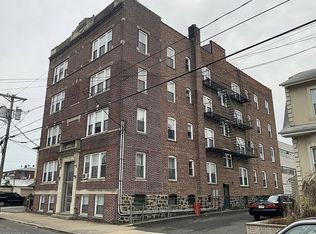214 Lawton Ave APT 14, Cliffside Park, NJ 07010