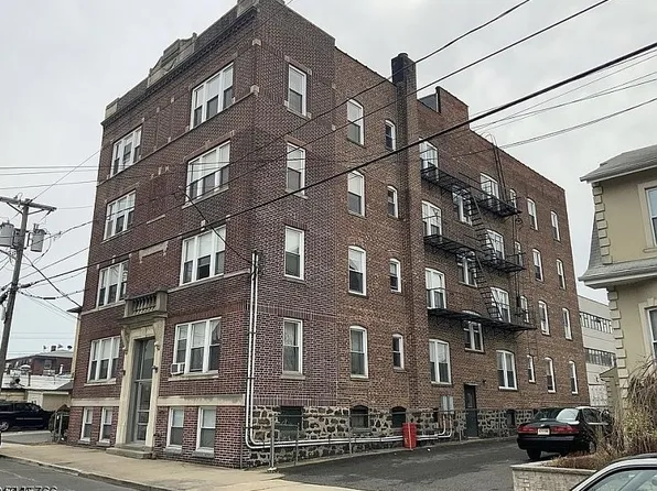 214 Lawton Ave APT 14, Cliffside Park, NJ 07010