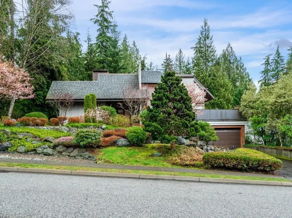 5344 Cliffridge Ave, North Vancouver, BC V7R 3V4