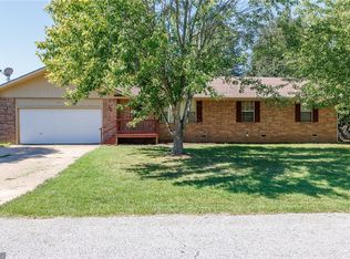 2011 Chapman Ln, Pea Ridge, AR 72751