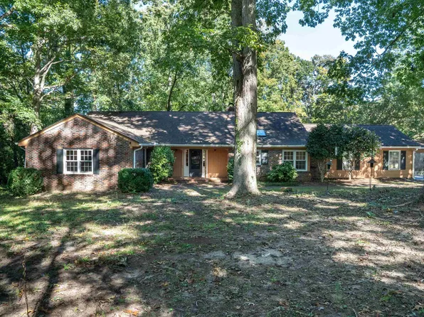 1510 Barberry Ln, Spartanburg, SC 29302