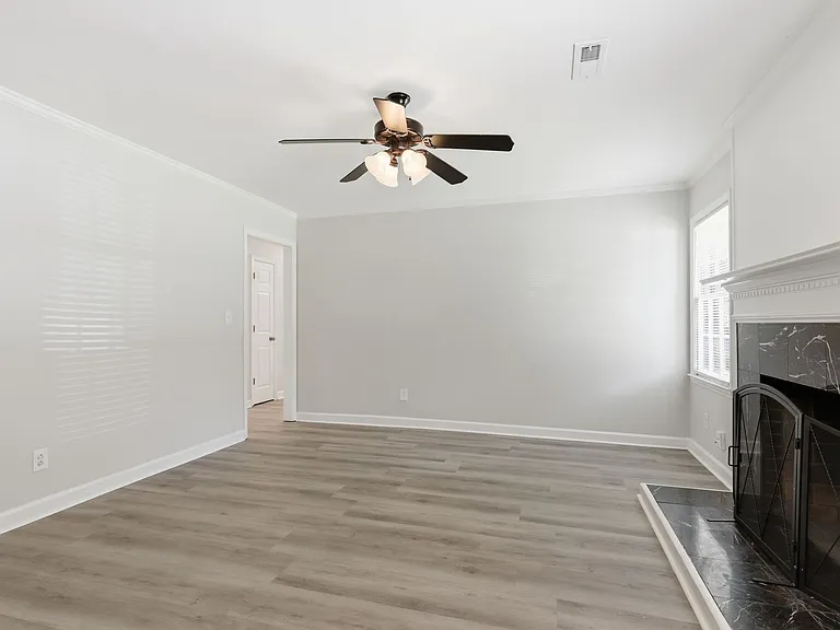 4609 Randolph Rd — Photo 14
