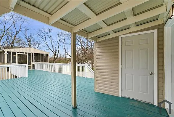203 N Plymouth Rd NW — Photo 10