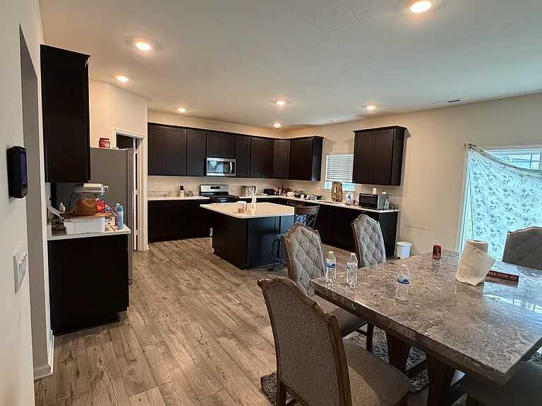 171 Walker Dr — Photo 4