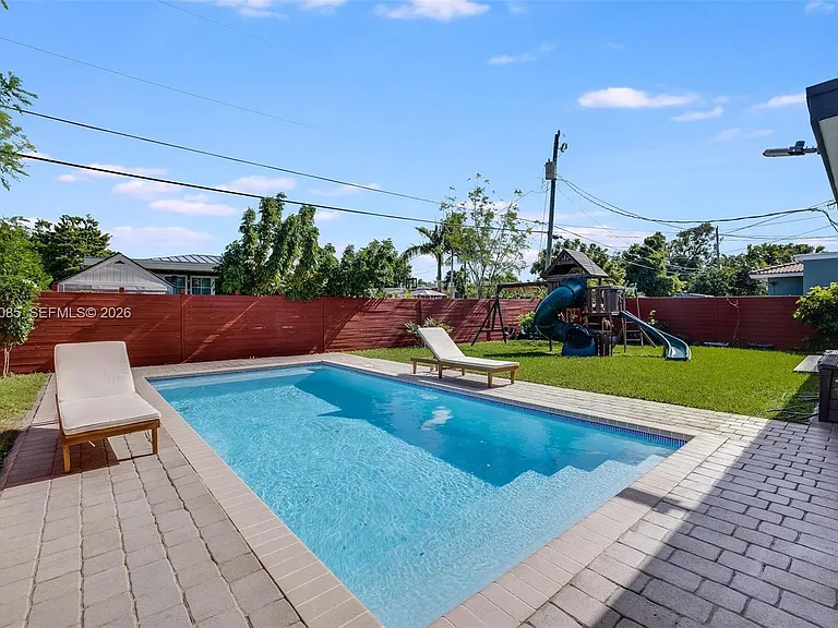 7549 Buccaneer Ave — Photo 28