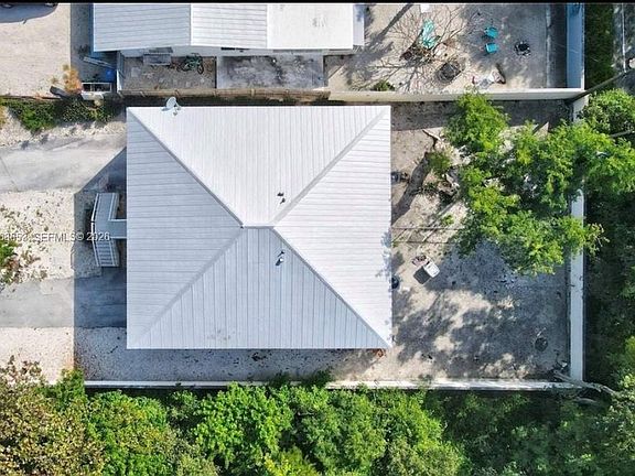 3rd image of 189 Casa Court Dr