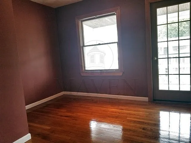130 Albion St #3 — Photo 3