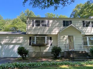 87 Garwood Rd, Trumbull, CT 06611