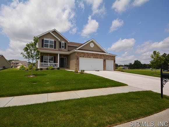 1st image of 131 Forest Oaks Dr