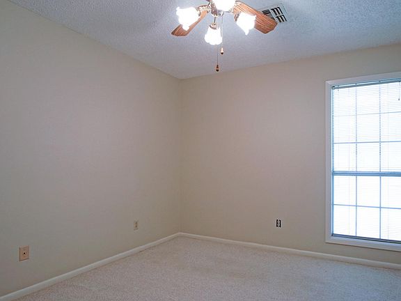 5th image of 106 Eagle Lake Dr