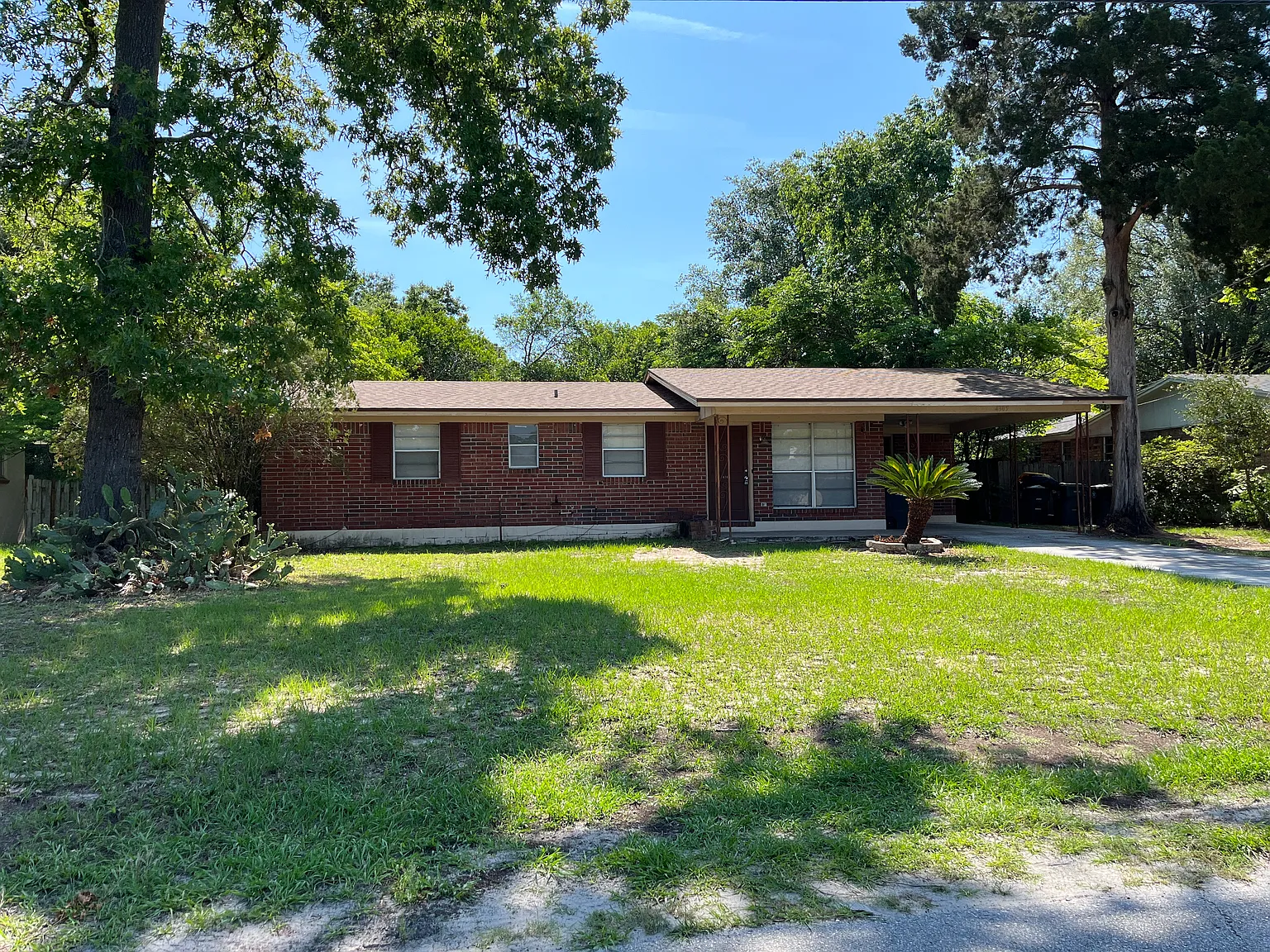 3 bed, 1.5 bath, 1025 sqft, $1,500 — Photo 1