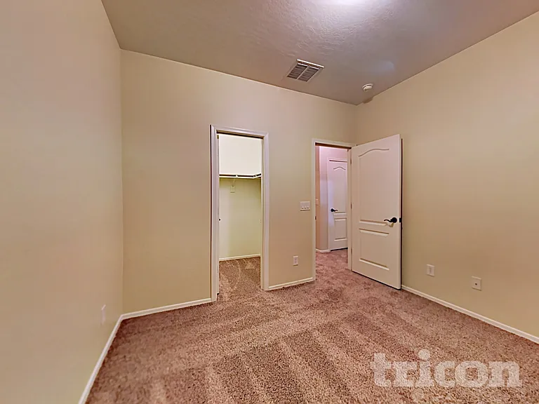 3210 N 302nd Ct — Photo 12