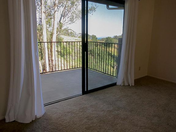 3rd image of 961 Miramonte Dr APT 2