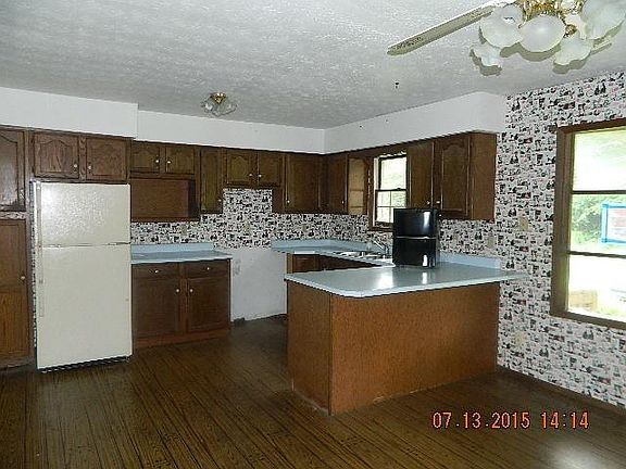 4th image of 276 County Road 7 E
