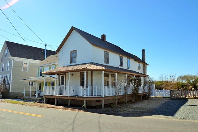 1st image of 4427 Main St