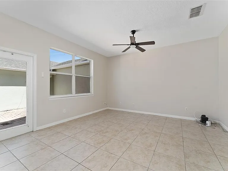 4510 Capital Blvd — Photo 21