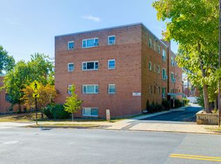 500 S Courthouse Rd APT 10, Arlington, VA 22204