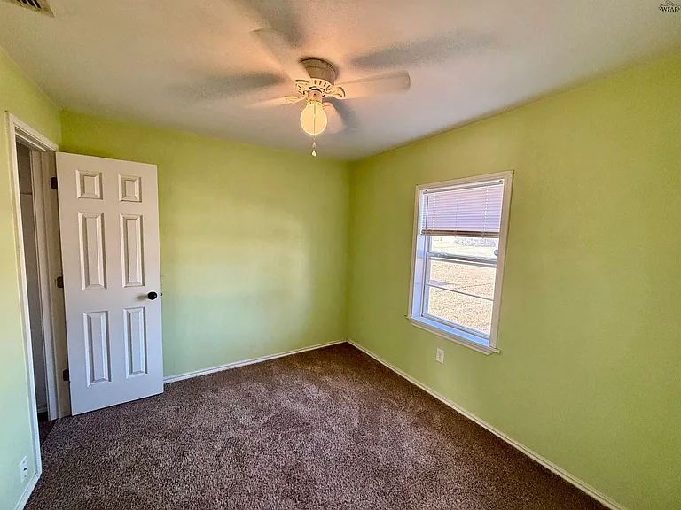 3013 Lavell Ave — Photo 5