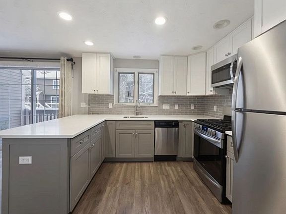 5th image of 128 Heritage Dr Unit 128