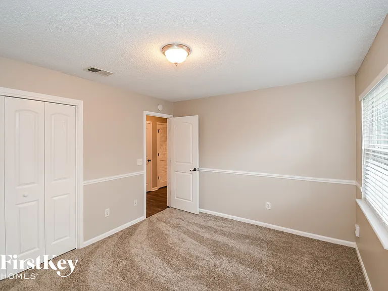 4560 N Crosstie Rd — Photo 12