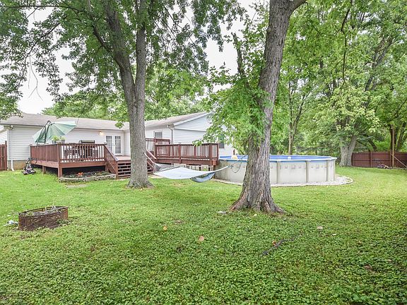 2nd image of 4470 Dantonaire Pl
