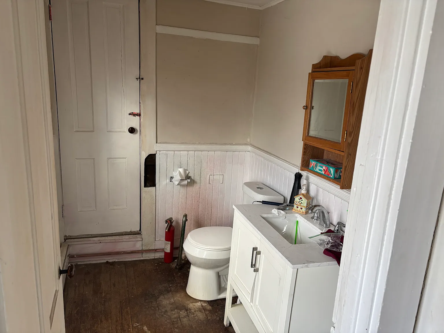 3 bed, 1400 sqft, $2,200 — Photo 3