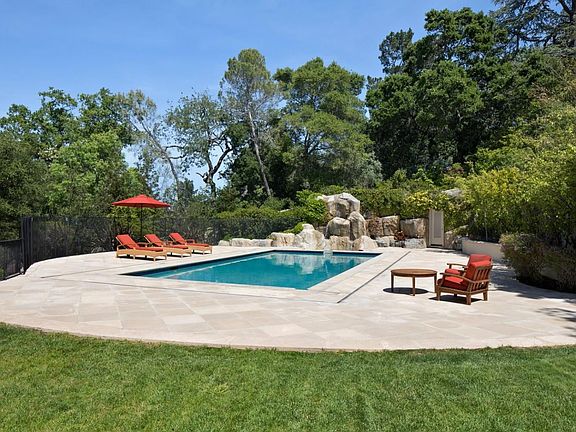 2nd image of 489 Fletcher Dr