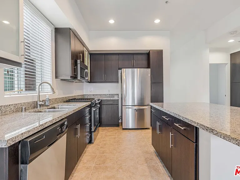 12920 Runway Rd #340 — Photo 11