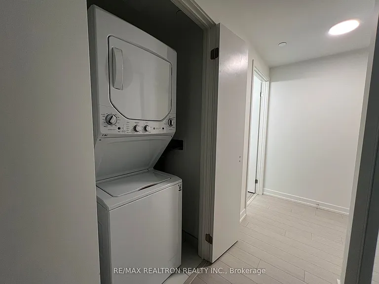 4010 Eglinton Ave W #1012 — Photo 19