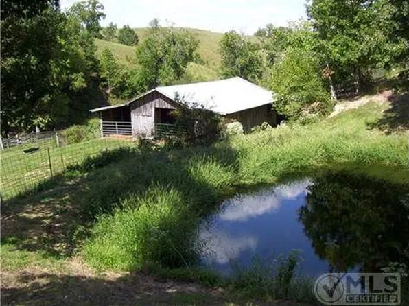 623 Kilburn Hollow Rd, Waynesboro, TN 38485