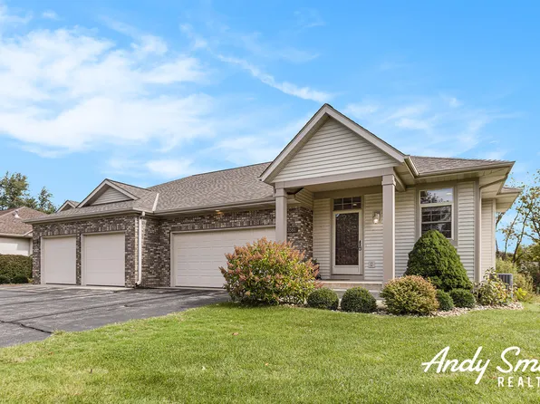 3581 Brook Point Dr, Hamilton, MI 49419