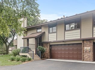 3142 Farnum Dr #A, Eagan, MN 55121
