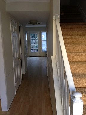 2nd image of 3223 Regents Park Ln Unit B