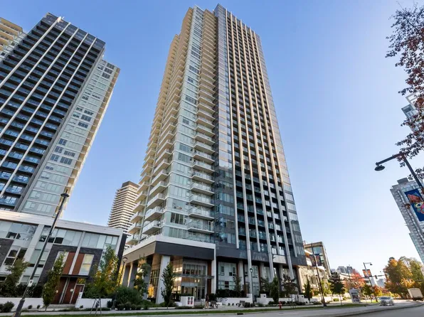 10448 University Dr #1002, Surrey, BC V3T 0S7