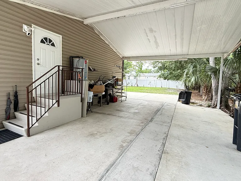 10406 Brussels Dr — Photo 2
