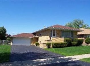 9708 Menard Ave, Oak Lawn, IL