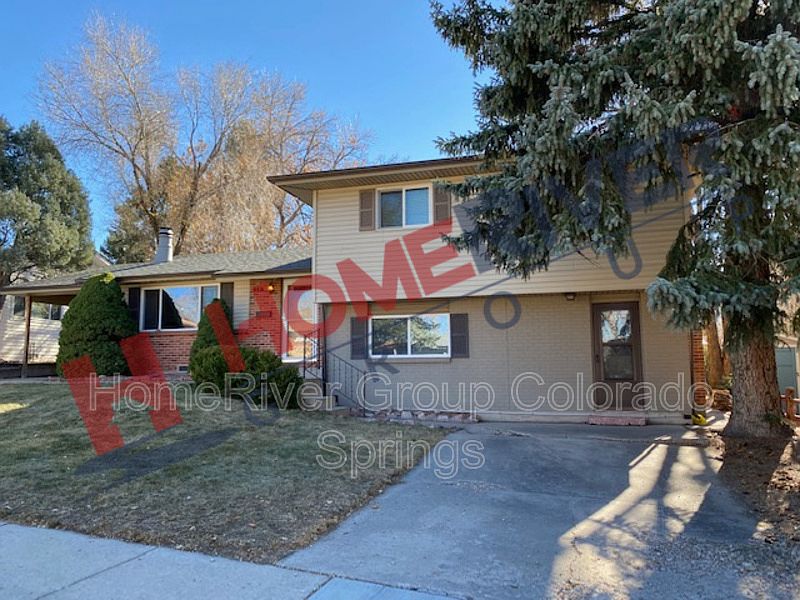 1st image of 415 Edgewood Dr
